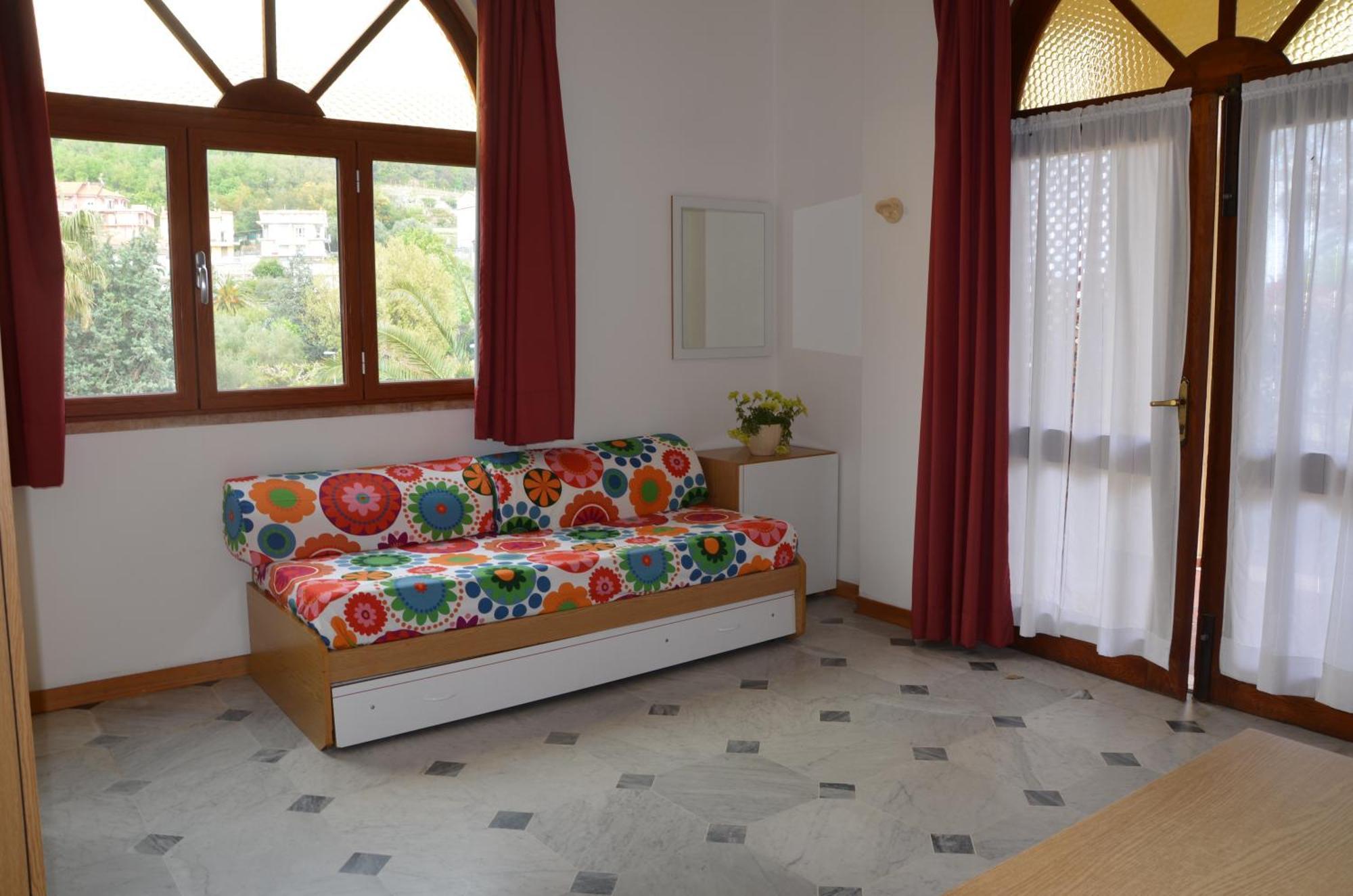 Residence Pian Dei Boschi Pietra Ligure Εξωτερικό φωτογραφία