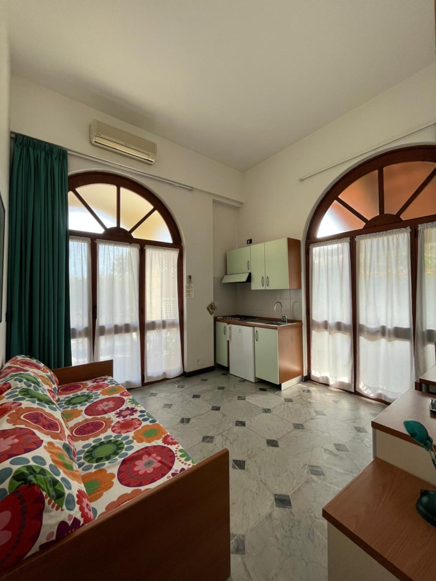Residence Pian Dei Boschi Pietra Ligure Εξωτερικό φωτογραφία