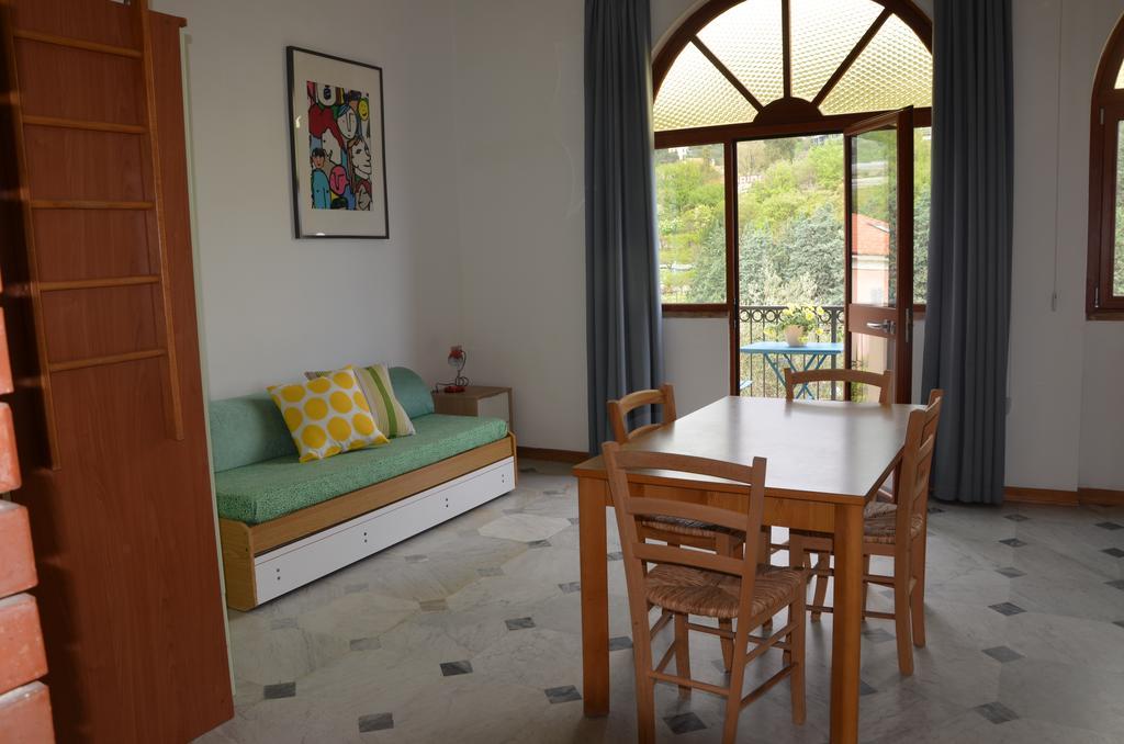 Residence Pian Dei Boschi Pietra Ligure Εξωτερικό φωτογραφία